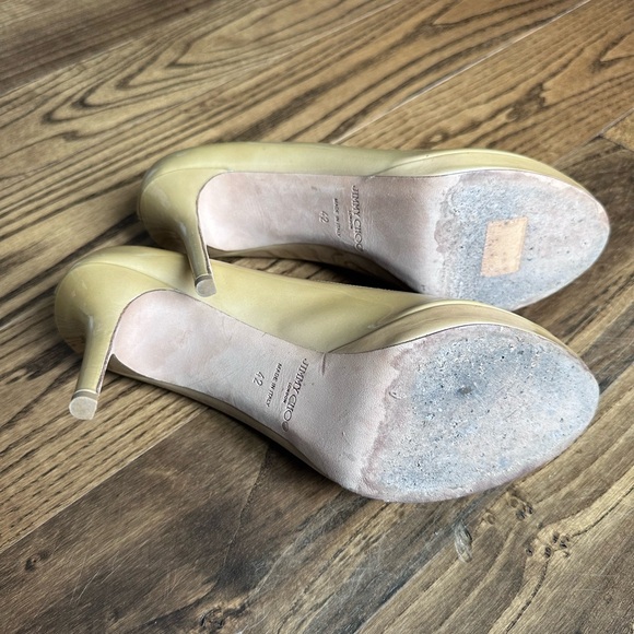 Jimmy Choo Women's Nude Pumps - Picture 7 of 7